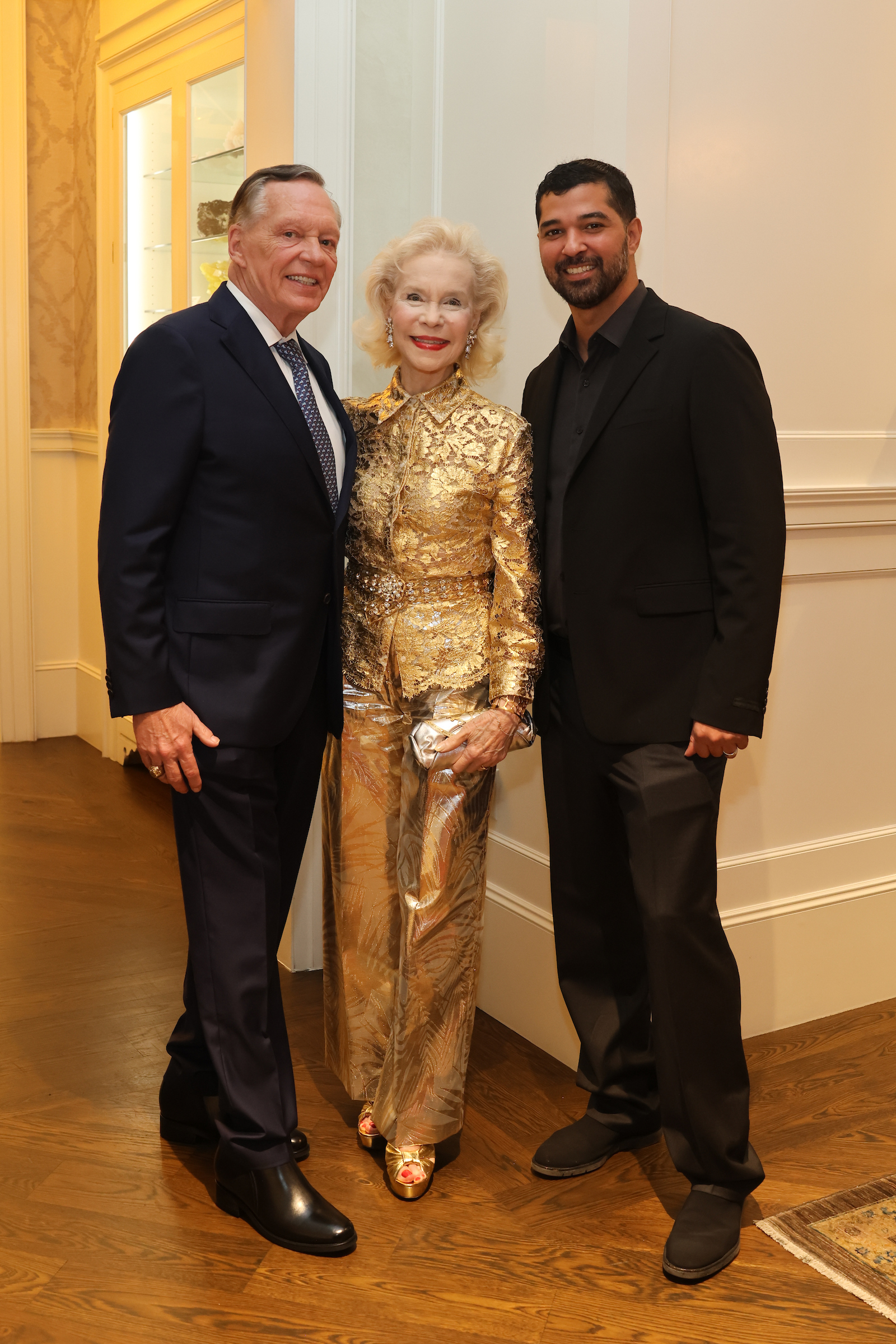 Richard Flowers, Lynn Wyatt, Angel Rios at the Lynn & Oscar Wyatt birthday/wedding anniversary celebration at the Houston Petroleum Club. (Photo by Priscilla Larson)