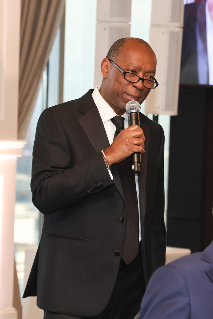 Mayor Sylvester Turner declares it Lynn & Oscar Wyatt Day in Houston at the couple's birthday/wedding anniversary celebration at the Houston Petroleum Club. (Photo by Priscilla Dickson)