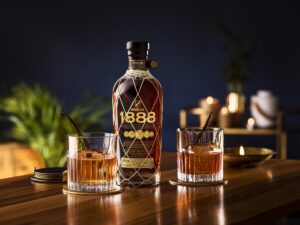 BRU1888_2020servePhoto_Negroni Dominicana_RGB