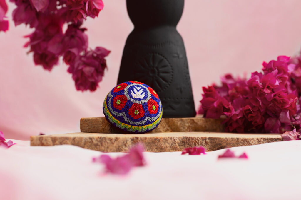 Artisans from the Wixárika culture are the creators of Clase Azul Durango's unique and colorful cap.