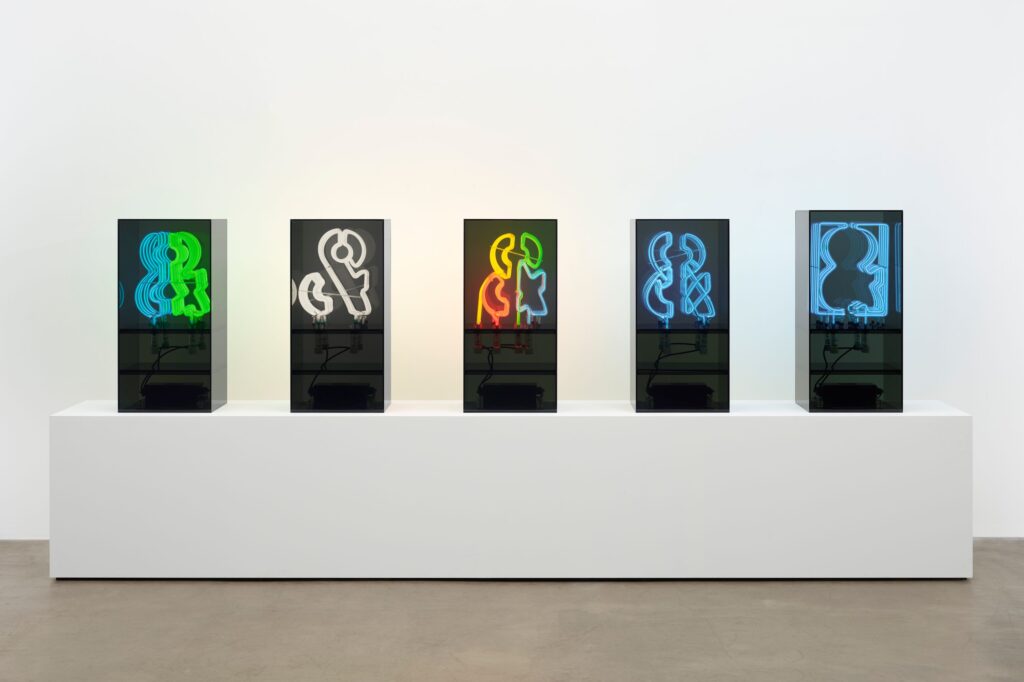 Chryssa's "Five Variations on the Ampersand," 1966, at The Museum of Modern Art, New York. (© The Estate of Chryssa, National Museum of Contemporary Art
Athens)