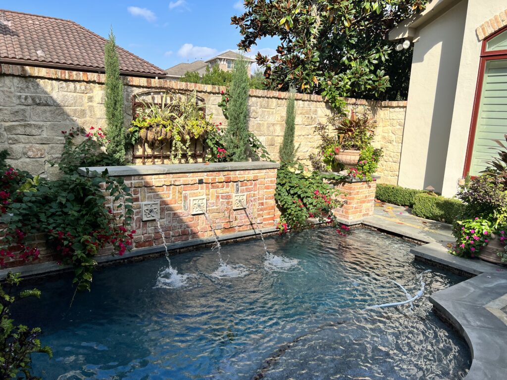 AJ’s Landscaping helps Houstonians create the outdoor oasis of their dreams.