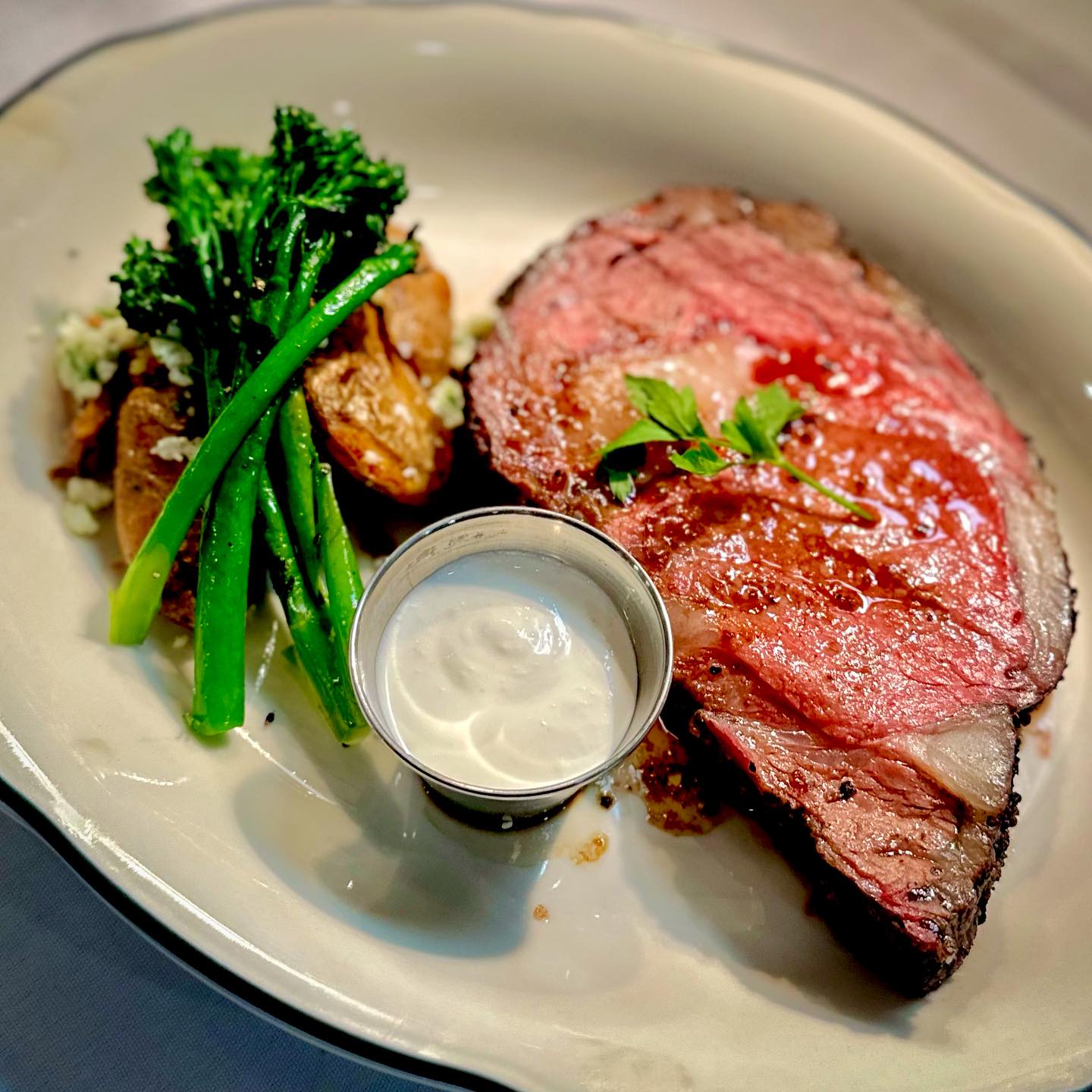 Oct 23 Food – F1 Smokehouse opens along University, with non-traditional barbecue including smoked prime-rib. (Photo by Graham Elliot)