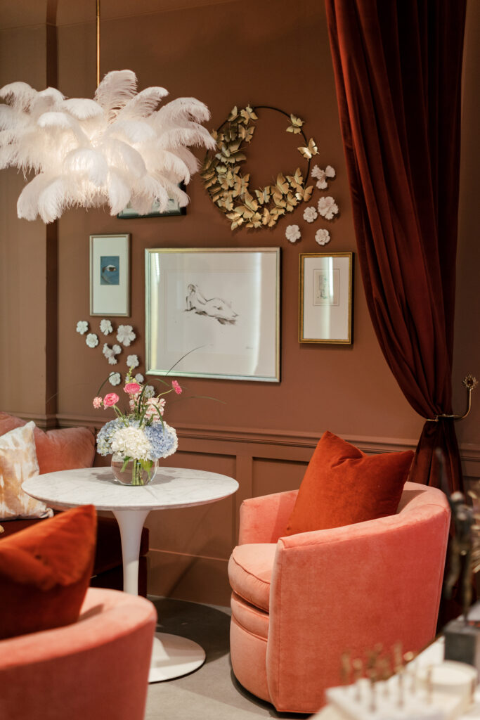 If you ask any experienced Dallas designer, they will tell you they’ve been shopping at Dallas Market Center for years because it has top home and lighting brands plus new and one of the kind collections.