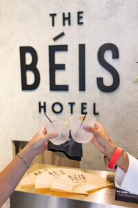 The hotel bar (Photo by Courtesy of BÉIS)