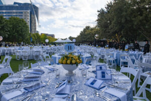 A beautiful tablescape for a beautiful evening. (Photo by Tamytha Cameron and Celeste Cass)