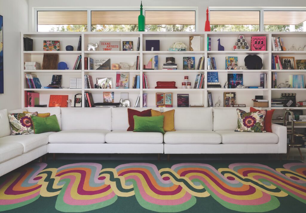 In the library, a custom Vanderhurd rug and custom sofa by Interior Define.
 (Photo by Pär Bengtsson)