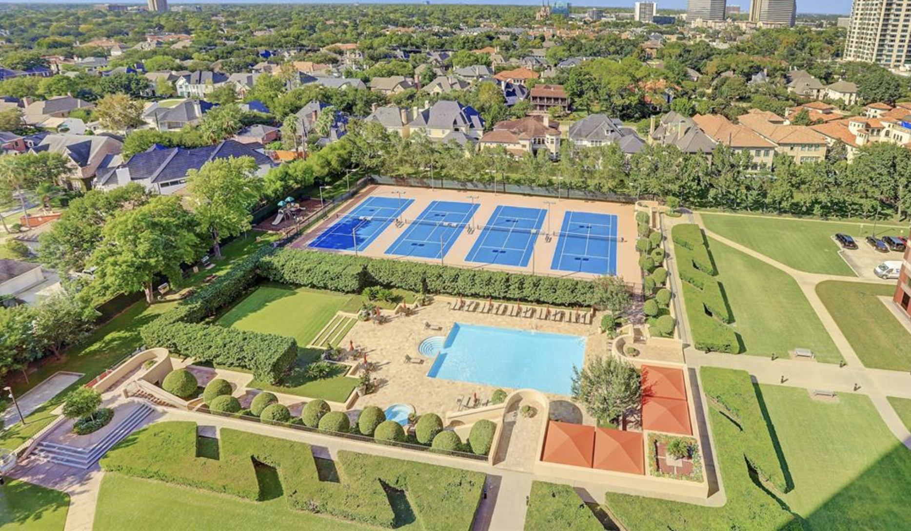 Bernstein Realty Houston High-Rise Homes