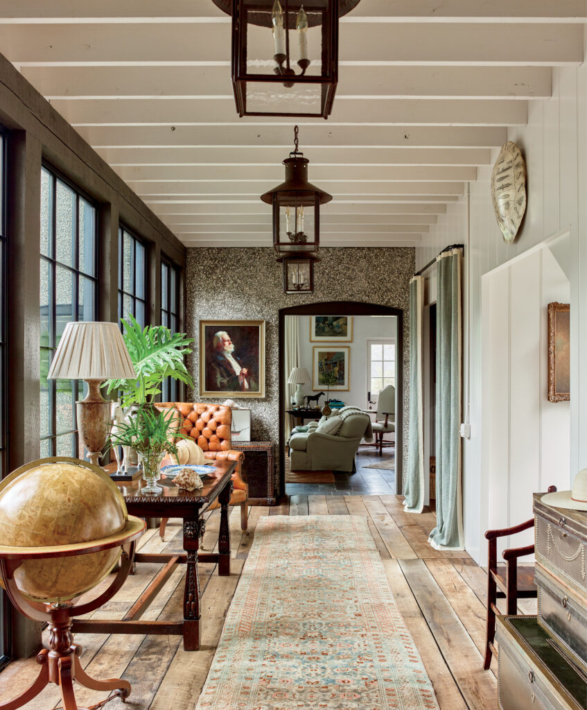 A scenic hall designed by D. Stanley Dixon (Photo by Eric Piasecki)