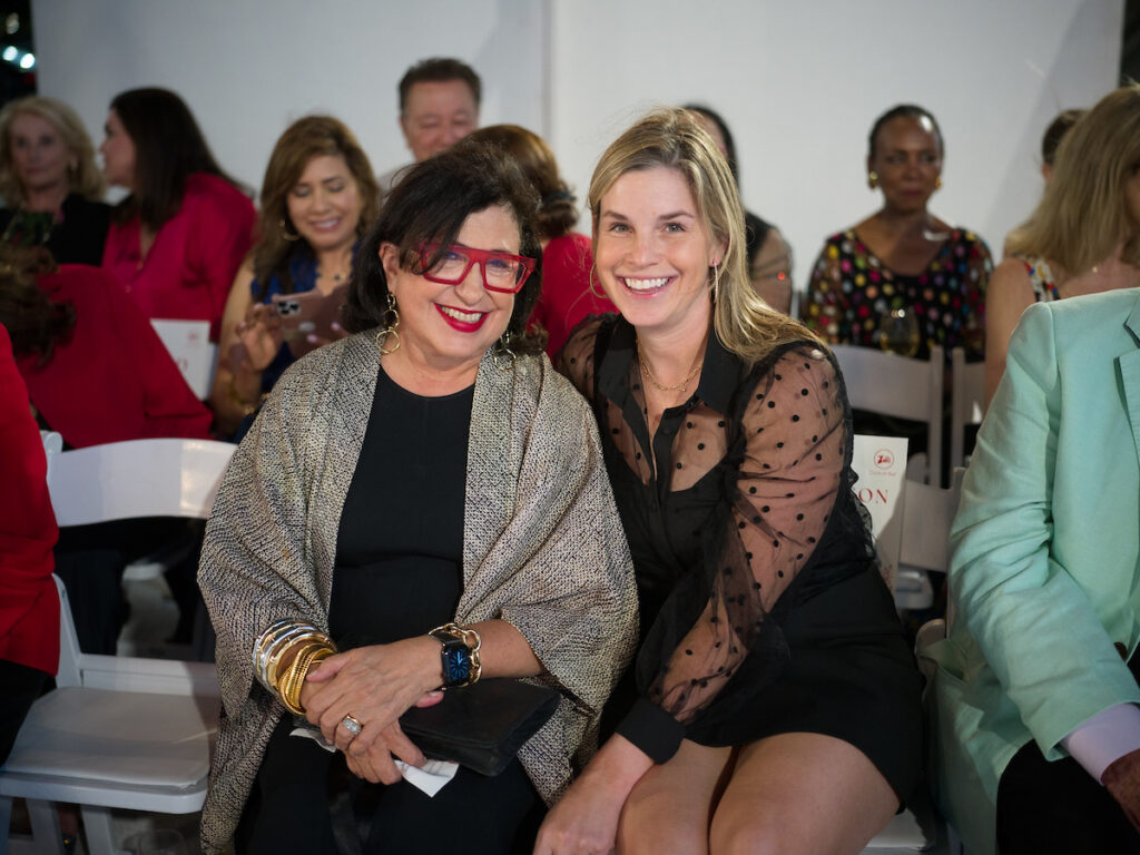 Roz Pactor, Mollie Johnson at the Elizabeth Anthony Go Red for Women event. (Photo by Daniel Ortiz)
