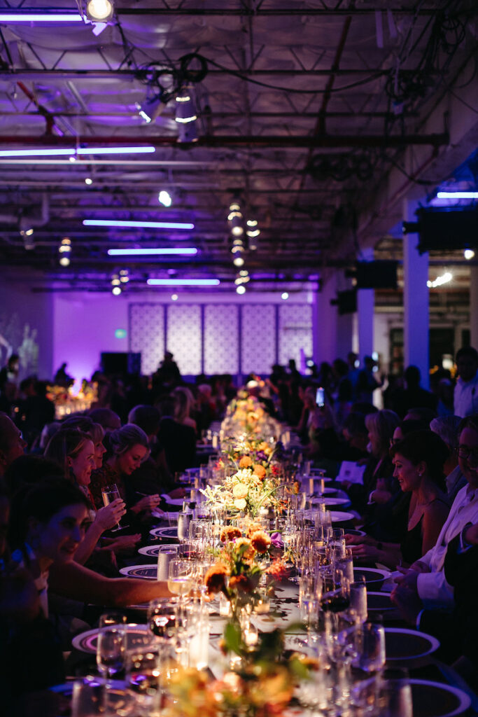 Dinner at the 2023 Dallas Contemporary Gala. (by Beckley Photography)