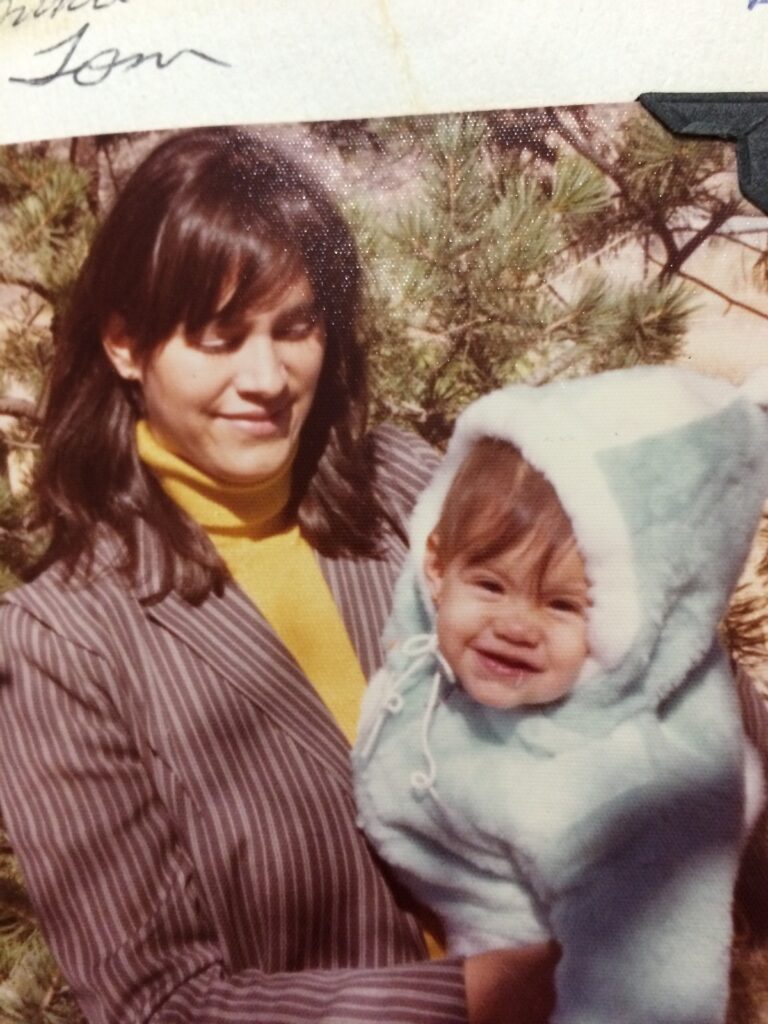 Alice Valdez with Clarissa Valdez as a child (Courtesy Clarissa Valdez) 