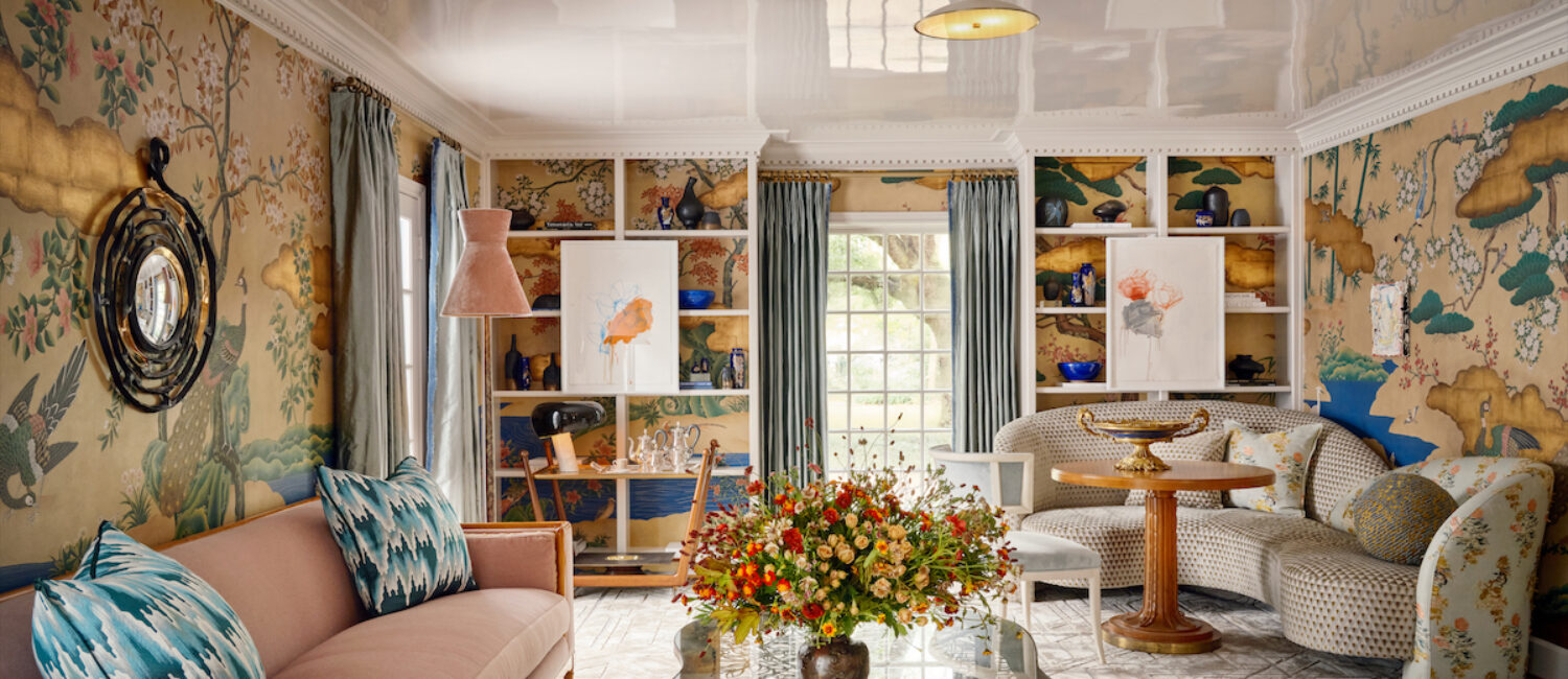 Laura Lee Clark’s LIving Room in the 2023 Kips Bay Dallas Show House was inspired by the Gracie wallcovering mural, “Kano Garden.” (photo by Stephen Karlisch)