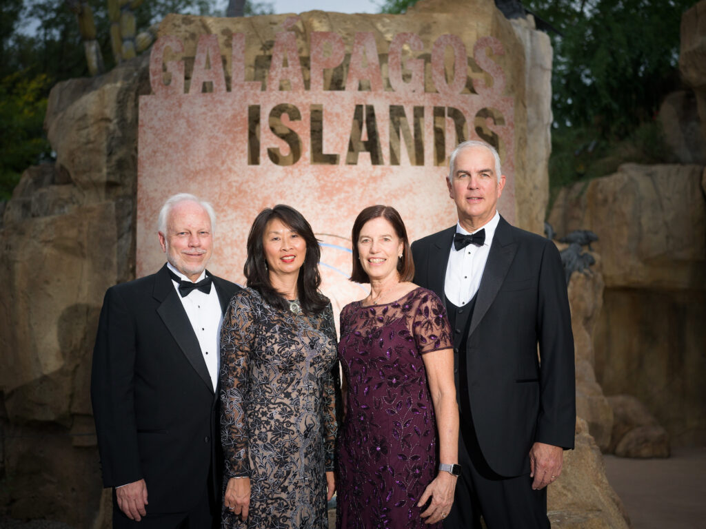 Lee Ehmke, Sue Chin, Stacy, and Dee Methvin at the Houston Zoo 'A Starry Night in the Galápagos' gala(Photo by Daniel Ortiz)