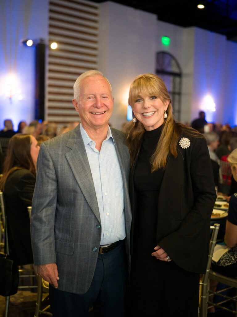 Lisa & John Walker at the Amazing Place dinner (Photo by Daniel Ortiz)
