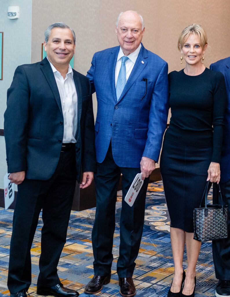 Robert Tijerina, Captain George Dodge, Elizabeth Petersen at the Crime Stoppers 'Leading the Way to a Safer Houston' dinner (Photo by Quy Tran)