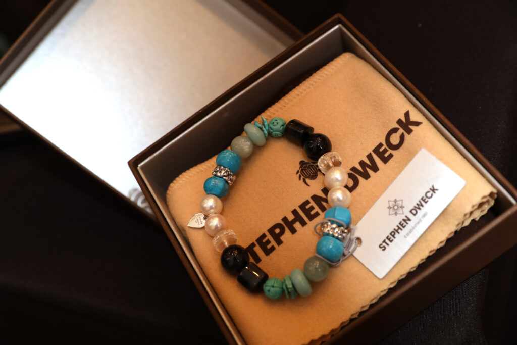 Stephen Dweck bracelet custom made for KidneyTexas, Inc. (Photo by Thomas Garza and Rob Wythe/Wythe Portrait Studio)