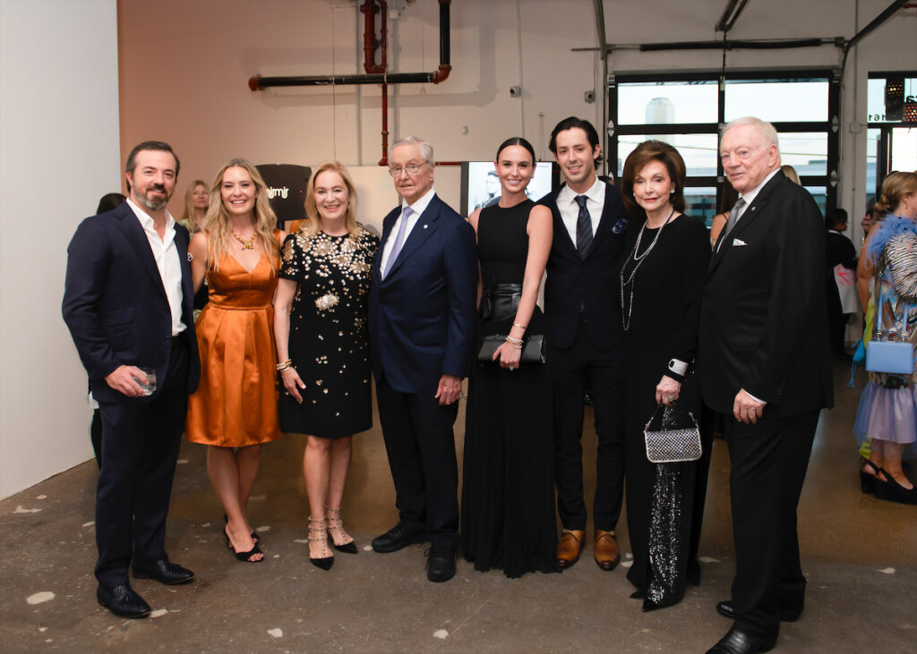 William Atkinson, Jacquelin Sewell Atkinson, Peggy Sewell, Carl Sewell Jr, Jordan Jones Munoz, Christian Munoz, Gene Jones, Jerry Jones (photo by Tamytha Cameron) 