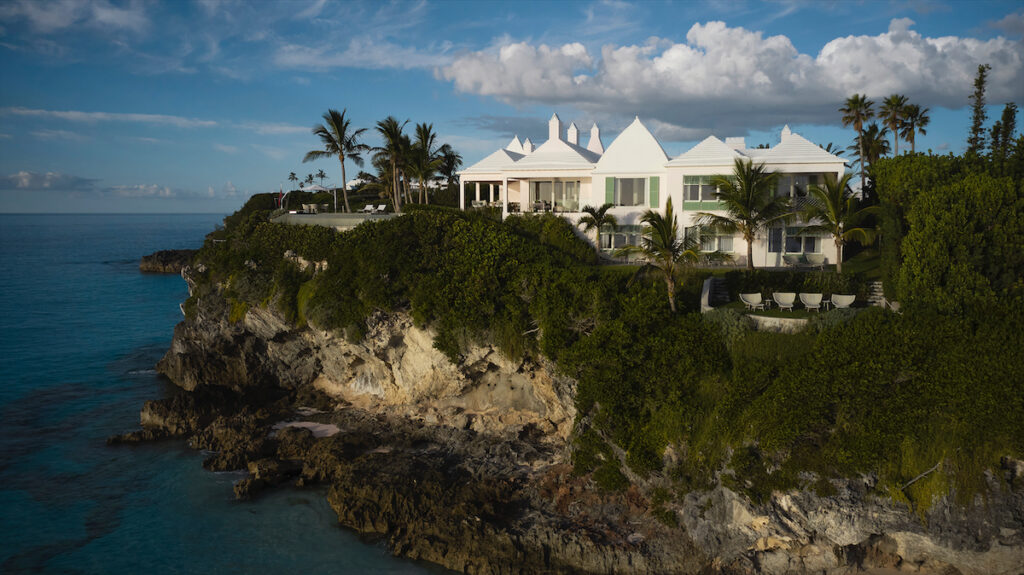 The seating area has views of pink-sand
beaches, turquoise waters, and deep blue
skies. (Photo by Douglas Friedman)