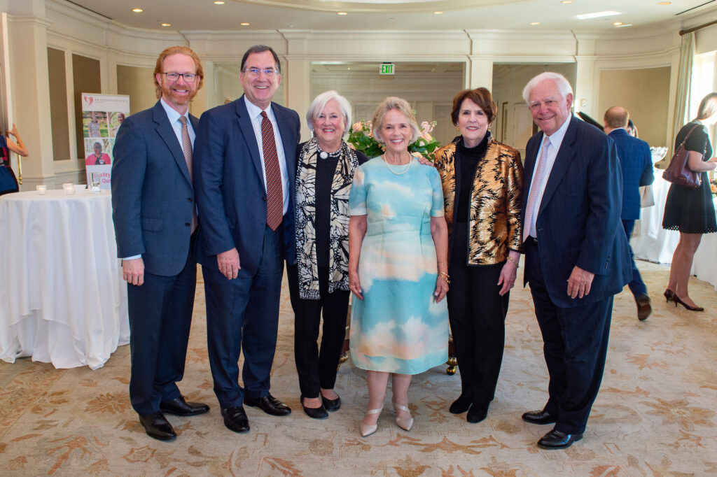 Eric Nevil, Jim Reeder, Nancy Etheridge, Sue White, Franna Litton and Ted Litton at Houston Hospice Community Spirit Award dinner. (Photo by Jacob Powers)
Photographer: Jacob Powers Photography