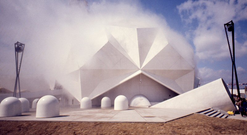 Pictured: the Pepsi-Cola Pavilion at the Osaka World Expo, circa 1970. The pavilion and artworks placed in and around it was created by the Experiments in Art and Technology group (E.A.T), which artist Yuriko Yamaguchi was introduced to when she worked at the pavilion in 1970.  (Photo by Shunk-Kender. Courtesy Fondation Daniel Langlois)