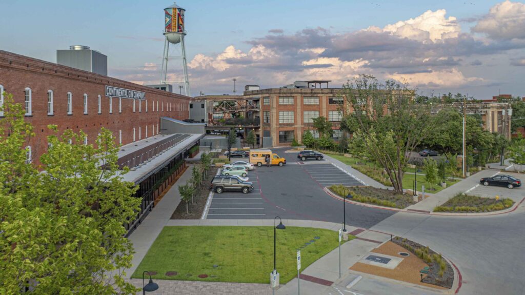Continental Gin Building, Complete Landsculpture