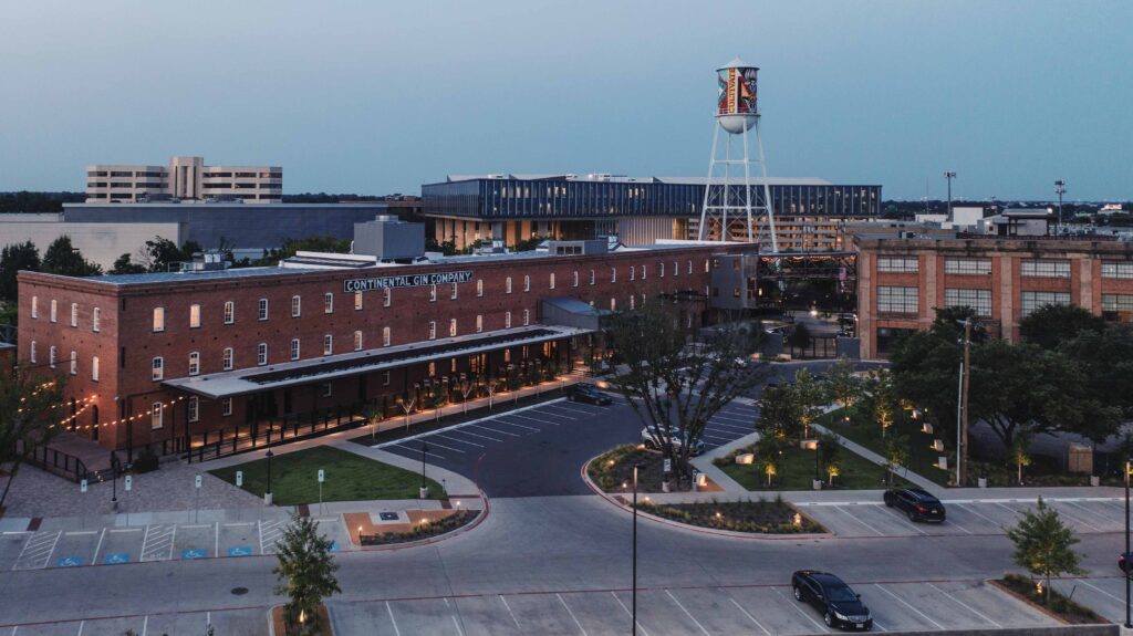 Continental Gin Building, Complete Landsculpture