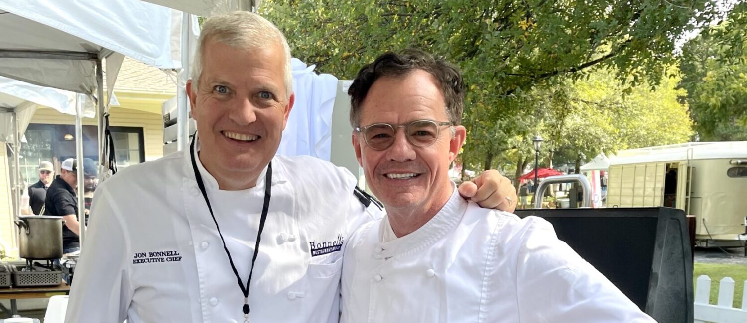 CFF – Chefs Jon Bonnell and Gerard Thompson brace for the feeding frenzy at Chefs for Farmers Dallas event. (Photo by Courtney Dabney)