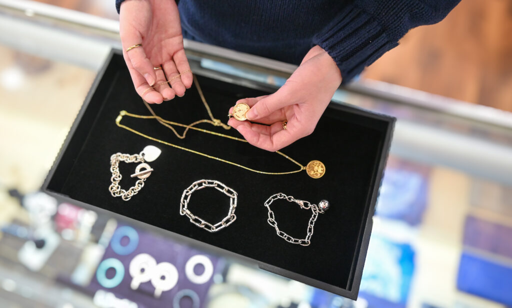 The Dallas team has extensive experience in pricing, authenticity, quality assessment, and understanding current trends.