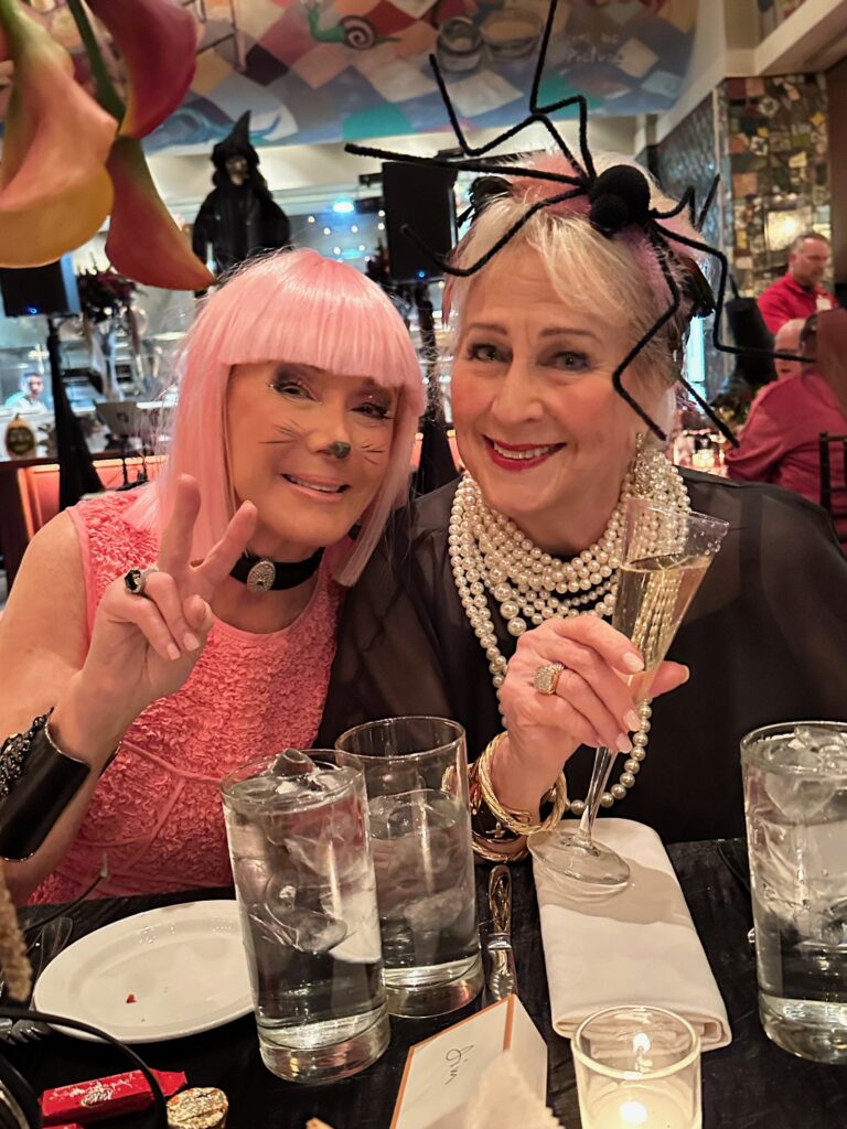  Sheridan Williams, Anne Muntz at the La Griglia Halloween bash.(Photo by Shelby Hodge)