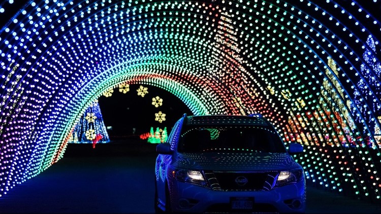 Lights 2023 – Gift of Lights at Texas Motor Speedway is a drive-thru family tradition.