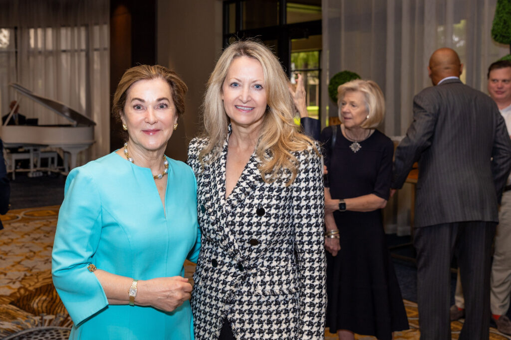 Nancy Best, Lynn McBee (Photo by ATALI SAMUEL PHOTOGRAPHY STUDIO)