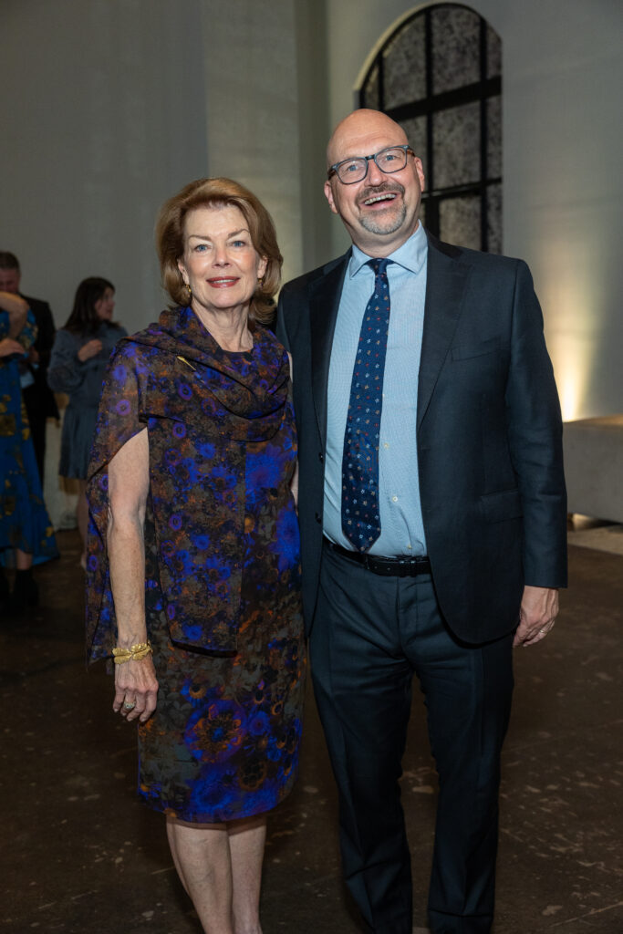 Kathryn Ketelsen, Alley Theater artist director Rob Melrose at the Ucross 40th anniversary dinner. (Photo by Jenny Antill)