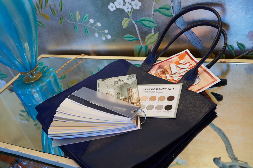 Benjamin Moore gift bag at Jan Showers