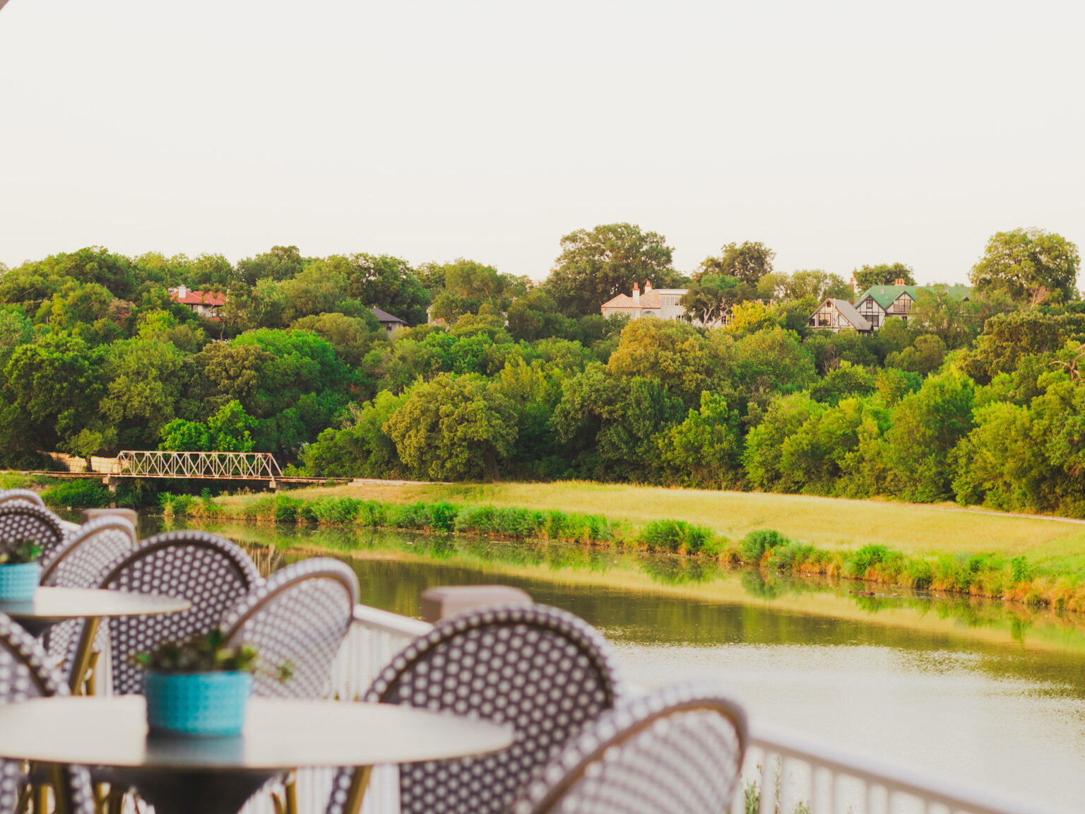 Quince Riverside Hot Fort Worth Restaurant News — Barbecue Buzz, a Rooftop Stunner ...