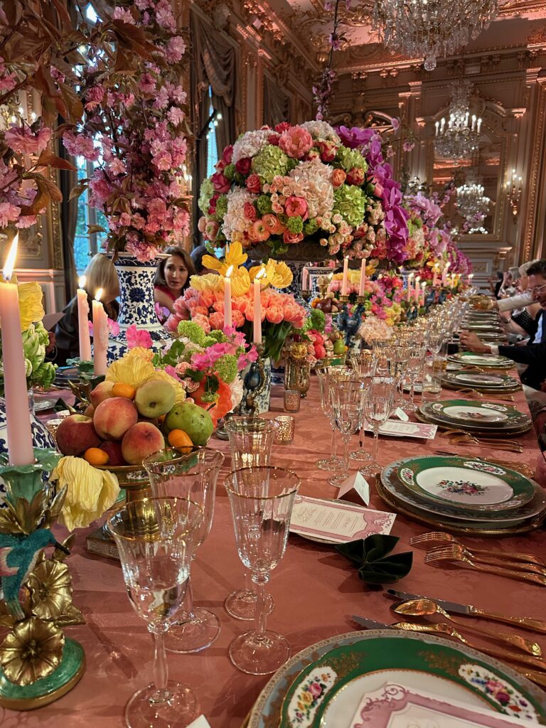 Luca Somoza creates a dinner table like no one else, here for the birthday party of Sheridan Williams. (Photo by Shelby Hodge)