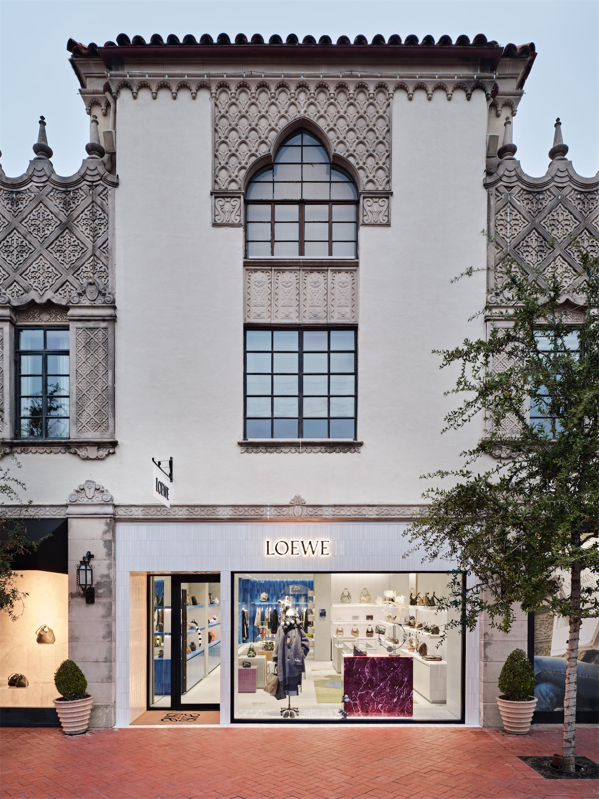 Loewe Highland Park Village opening
