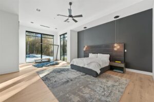 Master Bed Hallbrook