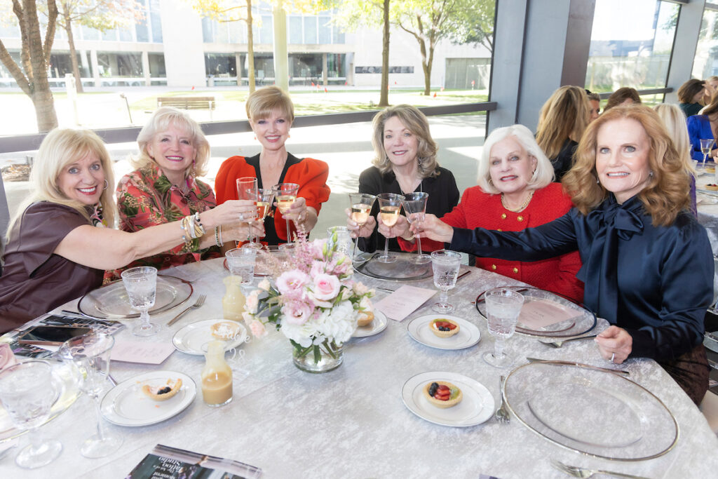 Therese Rourk, Nancy Dennis, Donna Arp Weitzman, Cindy Feld, Ginny Tigue, and Kris Lindsay (Photo by Sharon Ellman)