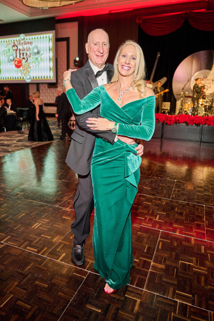 Tracy & Laurie Krohn at the Spindletop Holiday Ball  (Photo by PWL Studios/Fulton Davenport)