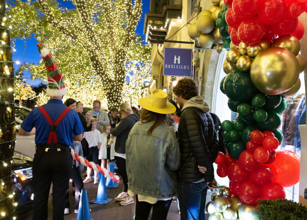 Scenes from the 2023 Highland Park Village Holiday Shopping Stroll. 