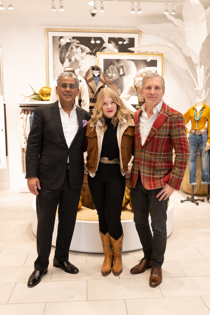 Scenes from the 2023 Highland Park Village Holiday Shopping Stroll. 