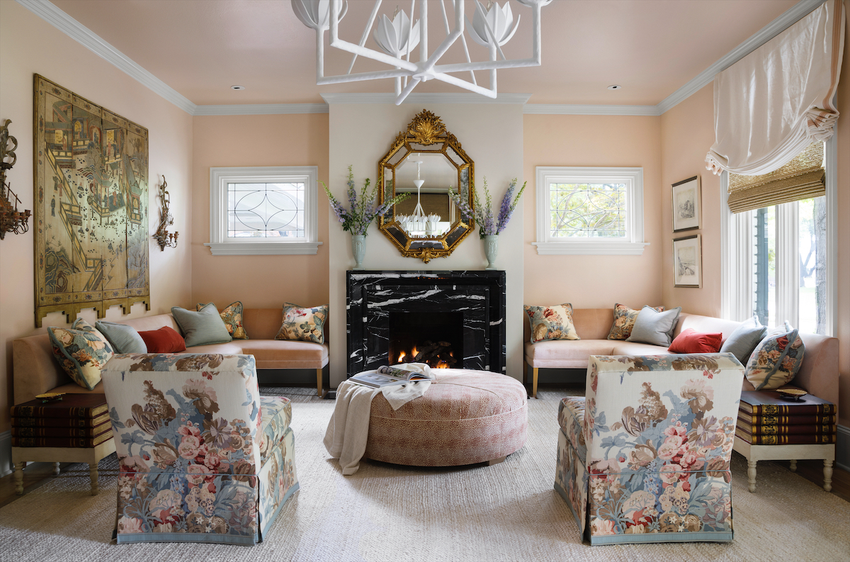 Inside a Cozy, 100-Year-Old Pied à Terre in Highland Park by