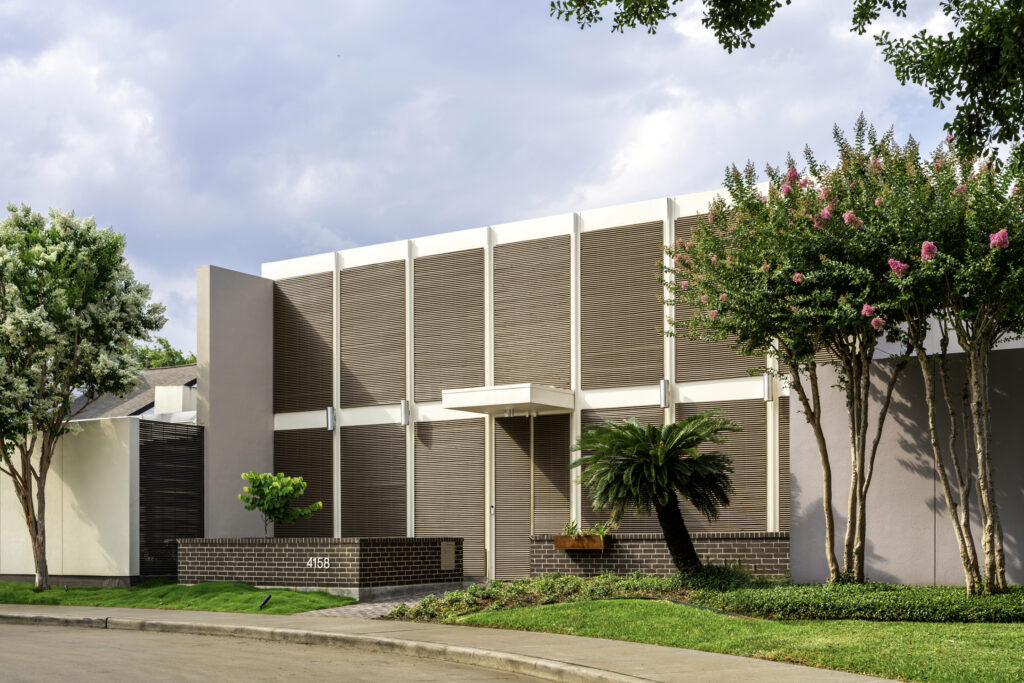 Philip & Mandy LeBlanc's Style in Steel townhouse (Photo by Leonid Furmansky)