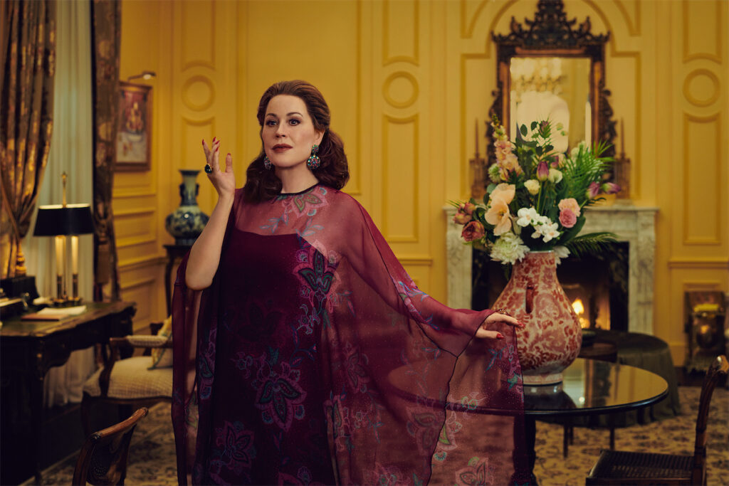 Molly Ringwald as Joanne Carson (Photo by Pari Dukovic for FX)