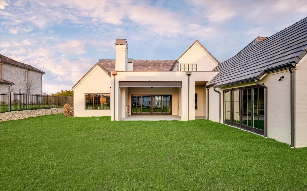 4648 Esprit Lane has a spacious backyard and covered patio.