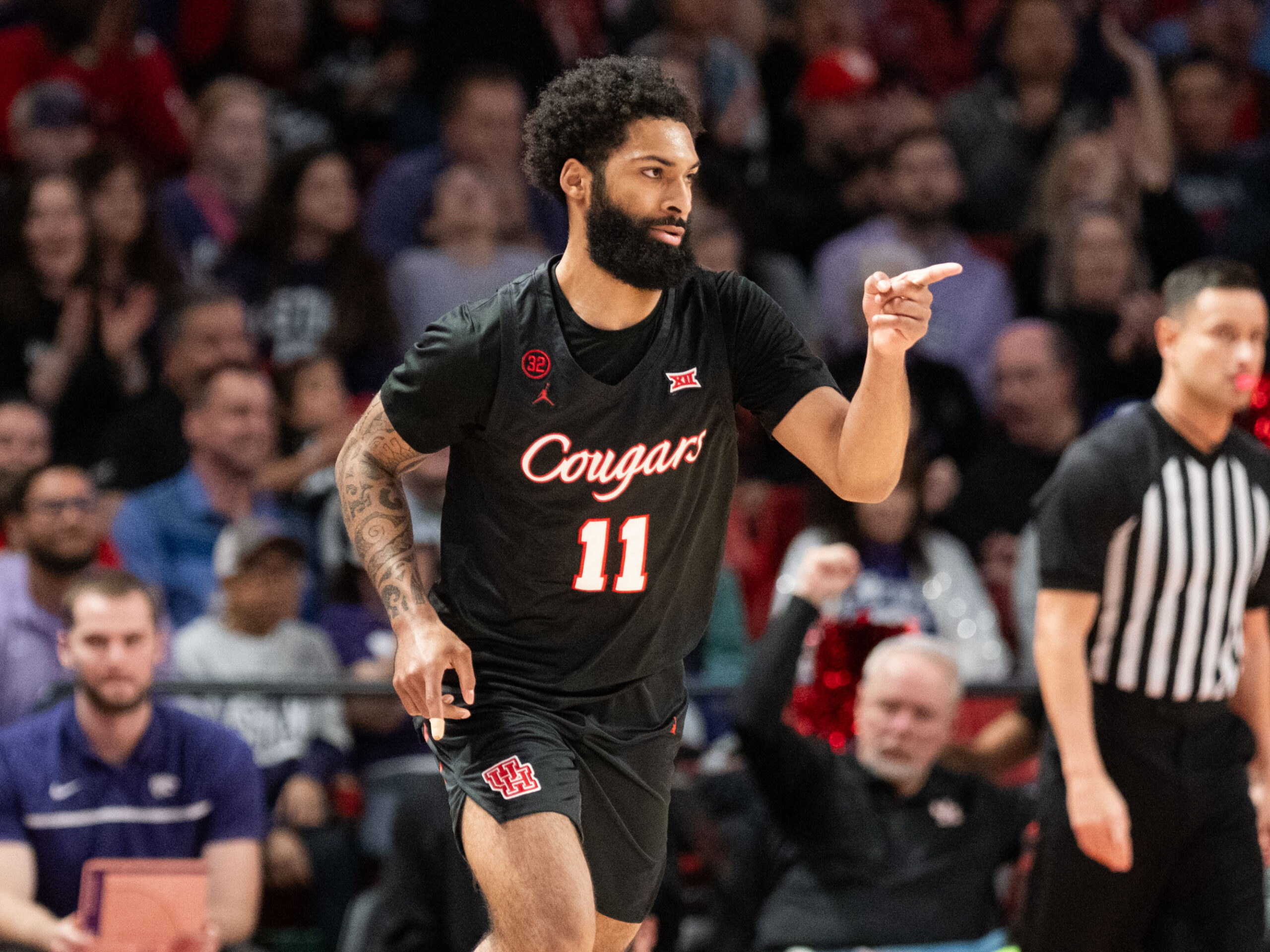 UH reserve guard Damian Dunn can change everything by grabbing some March magic. (Photo by F. Carter Smith)bounds, at the Fertitta Center