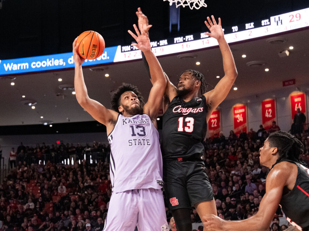 UH forward J'Wan Roberts makes things tough for opponents on defense. (Photo by F. Carter Smith)