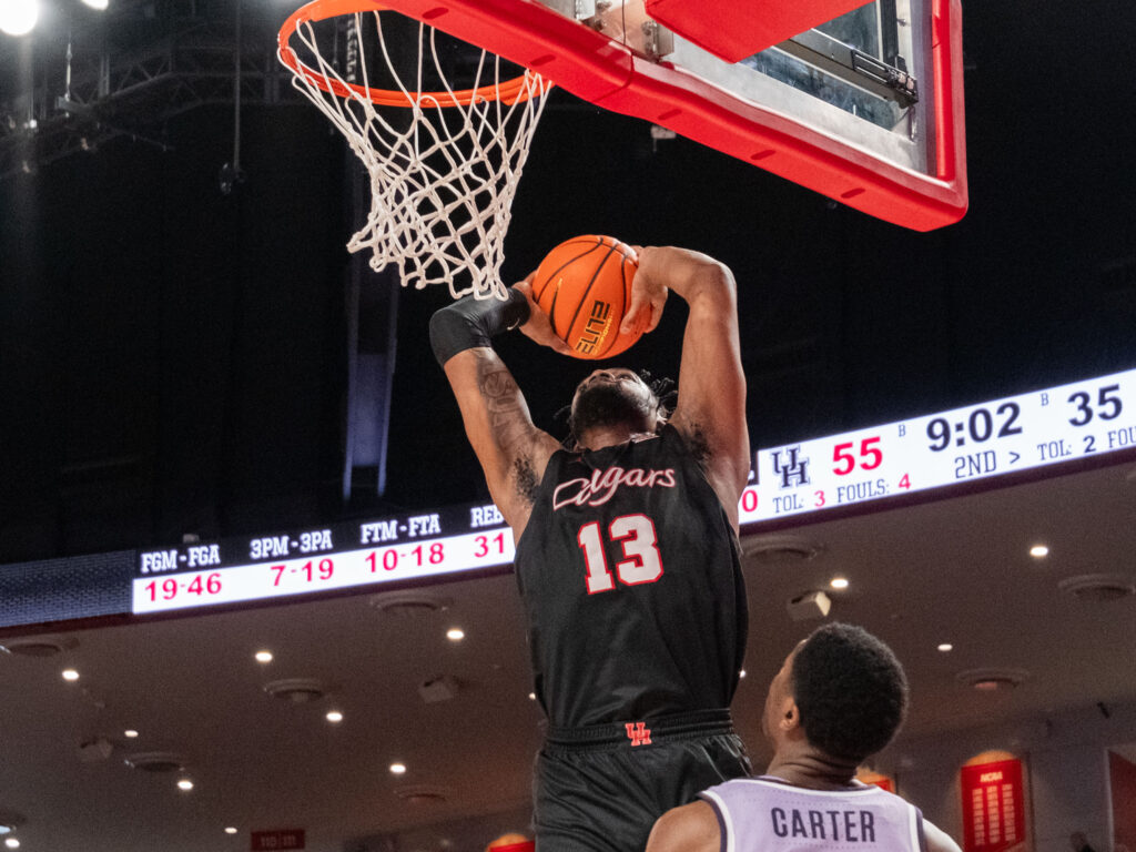 University of Houston power forward J'Wan Roberts is not letting knee pain slow him down. (Photo by F. Carter Smith)