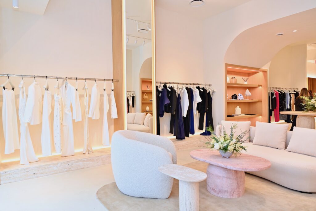 A.L.C. in River Oaks District is designed by Amaya Ibarreche and Ana Sofia Vazquez of Punto Equis Studio.